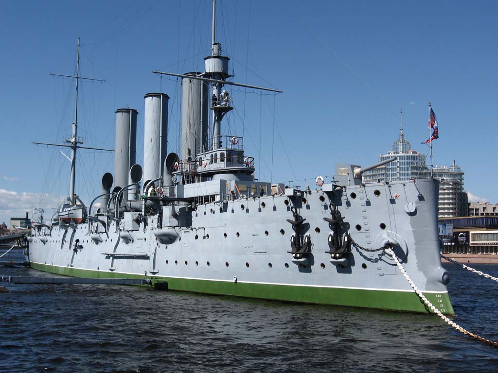 Крейсер «Аврора» один из символов Санкт-Петербурга
